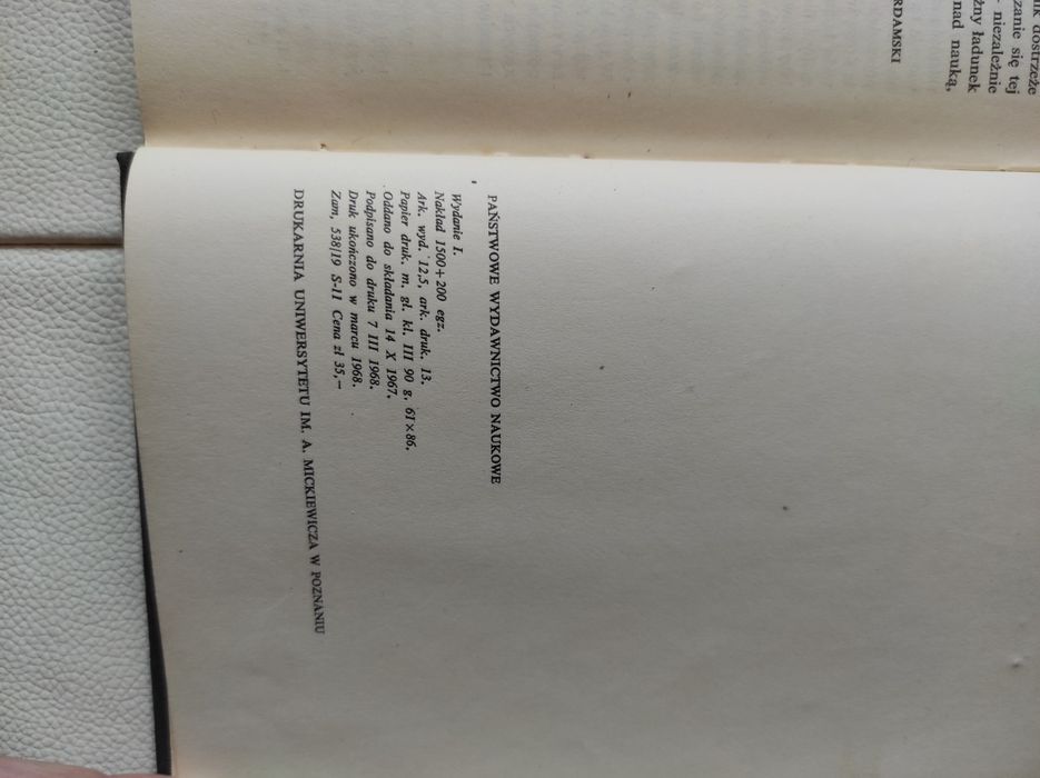 Kuhn struktura rewolucji naukowych