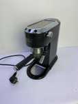 Kolbowy ekspres ciśnieniowy De'Longhi EC 685.BK 1350 W czarny