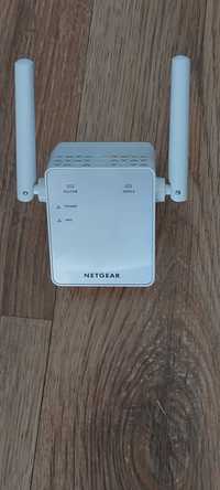 Transmiter, wzmacniacz sieciowy Netgear EX3700