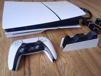 Konsola ps5 prawie nowa + gratis
