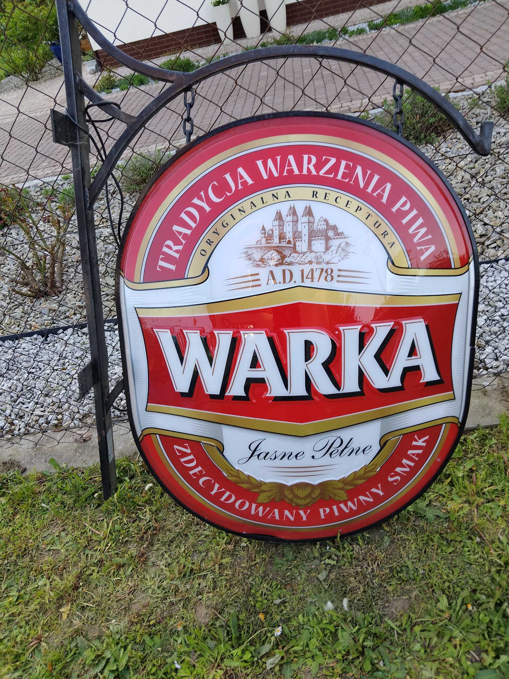 Reklama, neon świetlny piwa Warka