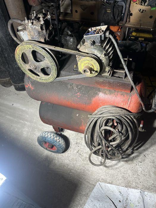 Продам компресор