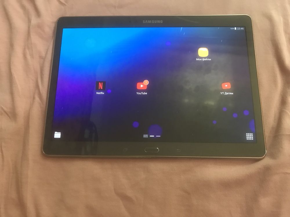 Samsung Galaxy Tab S. 3 GB оперативной памяти. 10.5 дюйма. Андроид 10