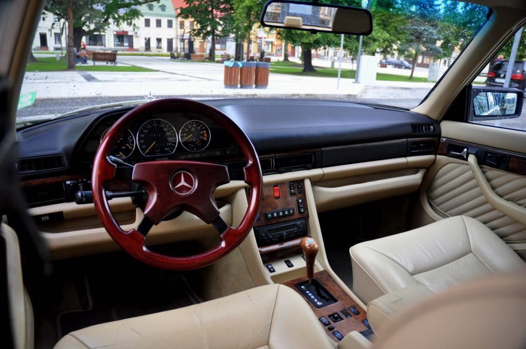 Mercedes Benz w126 560 SEL