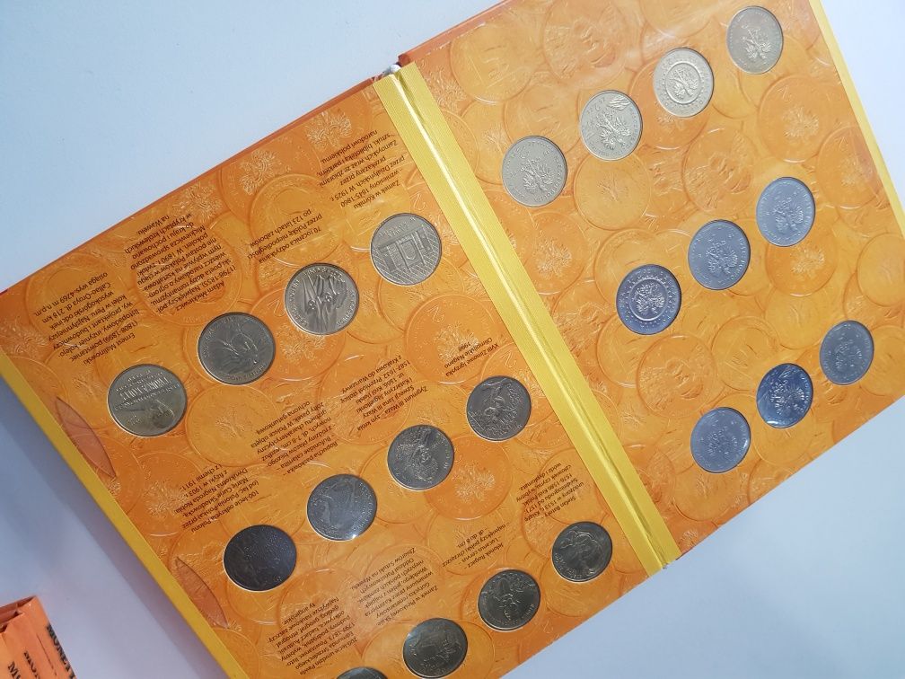 Komplet monet 2zł od 1995 do 2014 w klaserach Fischer z opisem  260 sz
