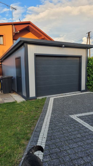 Garaż z płyty warstwowej 3,5 x 5,65m Ocieplany Konstrukcja Ocynkowana