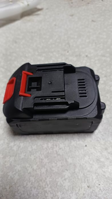 Шуруповерти болгарки пила  акумулятори