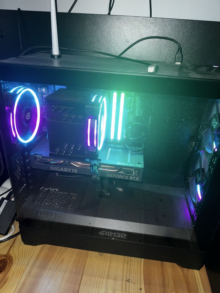 Komputer stacjonarny G4M3R HERO i7-14700F/32GB/1TB/RTX4060
