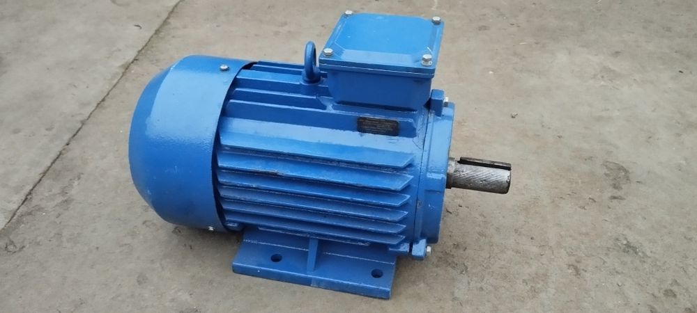 Электродвигатель єлектродвигун электромотор 4квт 3000об.