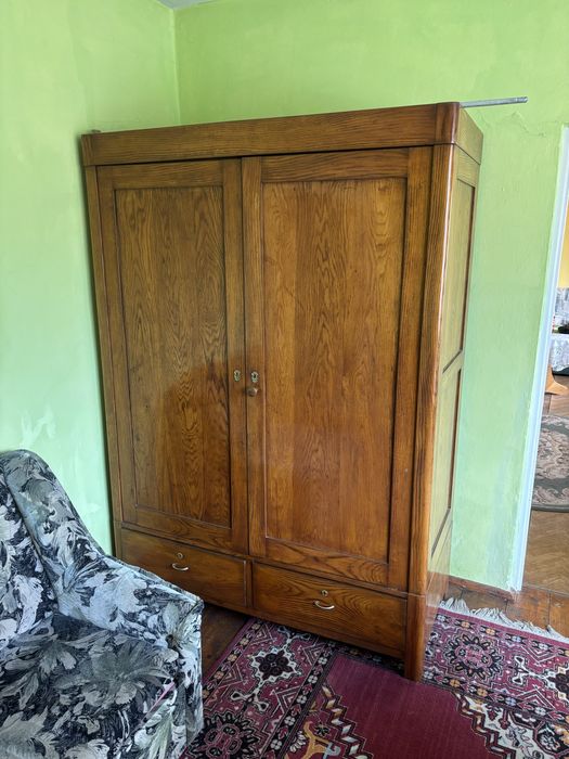 Stara szafa drewniana