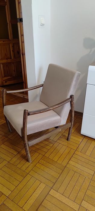 Fotel vintage z PRL – po renowacji