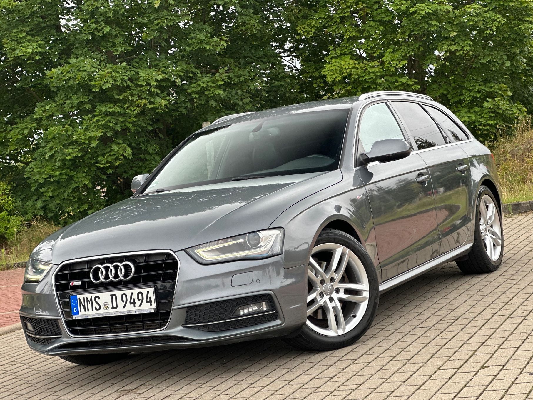 Audi A4 SLine*177Ps*B&O*DaytonaGrey*