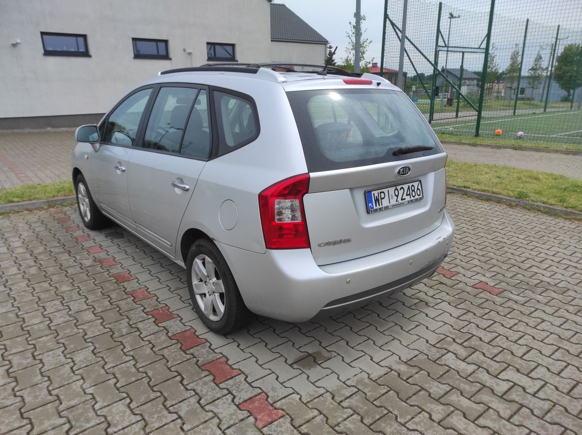 Kia carens 2007r