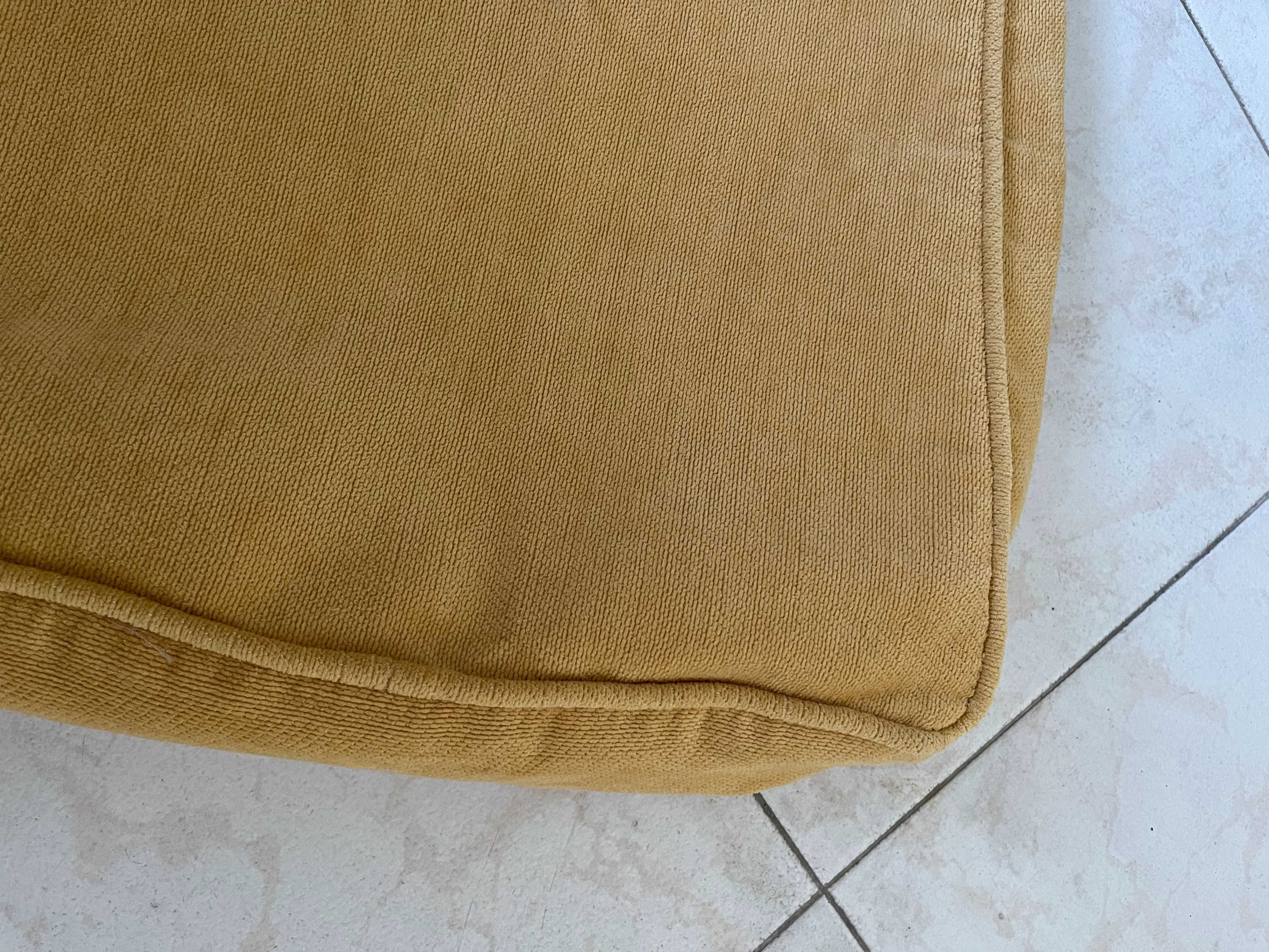 Capas / estofos almofadas em tecido mostarda – vários tamanhos