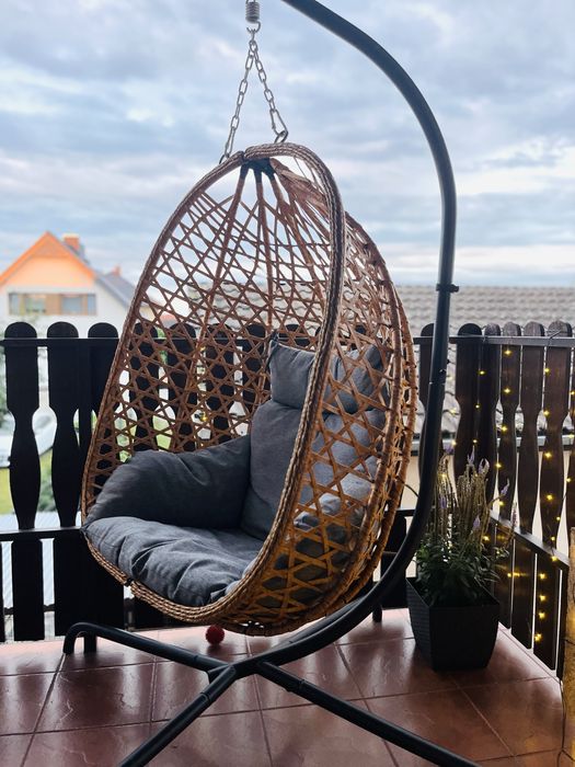 Fotel wiszący kokon z poduszkami