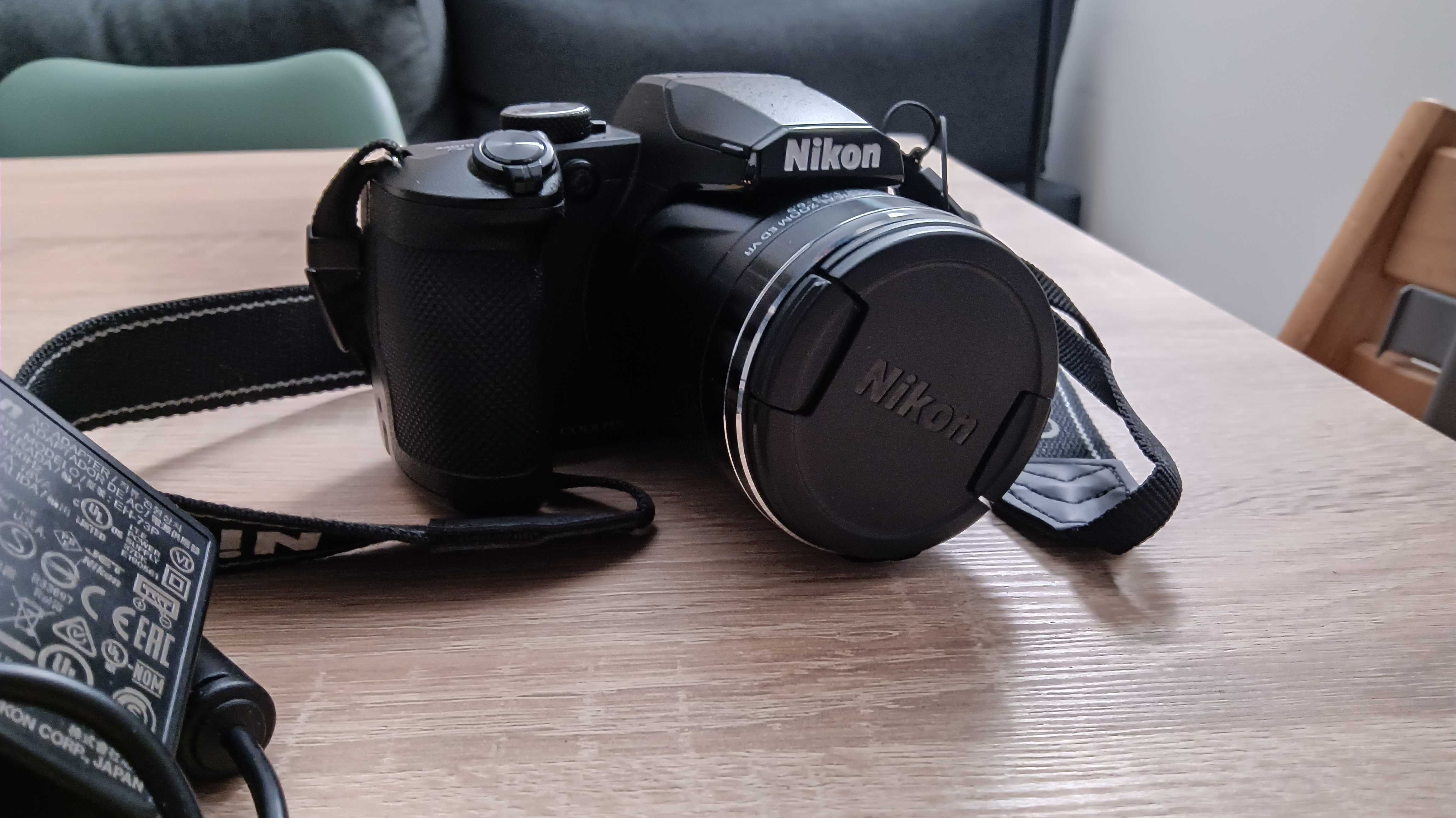 Nikon Coolpix B600 - Como Nova