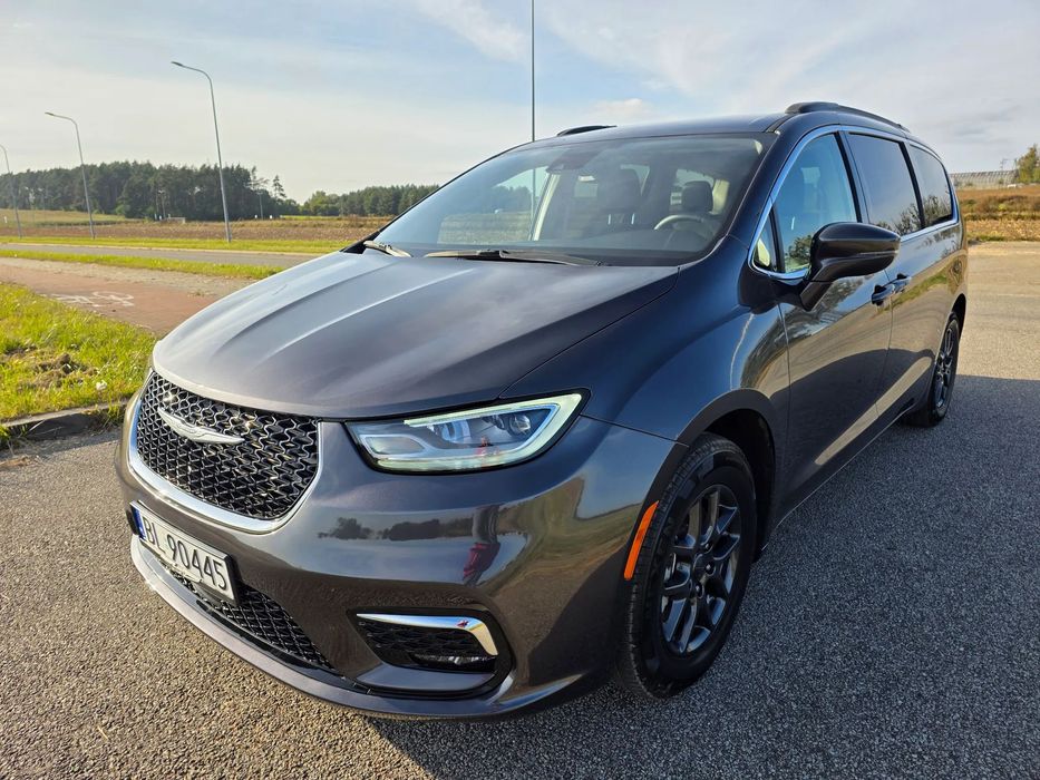 Chrysler Pacifica Pierwszy właściciel w kraju. Stan idealny, doinwestowany.