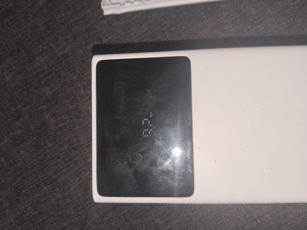 Powerbank Baseus 20000 mAh na części zamienne