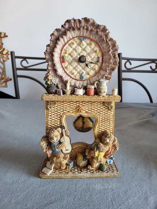 Relógio em Cerâmica com Pêndulo