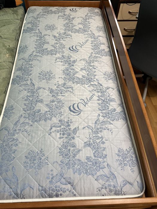 Ліжко Нотта односпальне з матрацем і деревяними ящиками