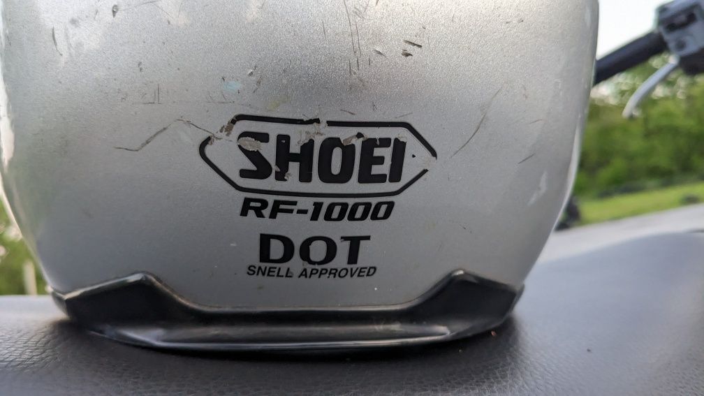 Shoei розмір м, 56-57 см
