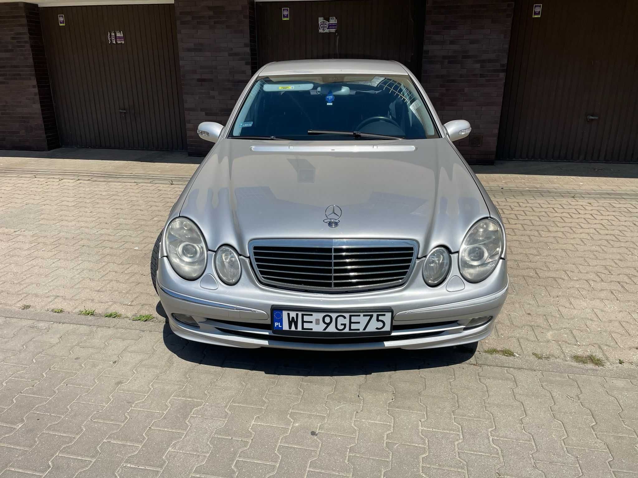 Mercedes E270 2.7 CDI R6 Avangarde automat klima