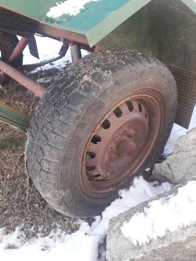 Причіп автомобільний