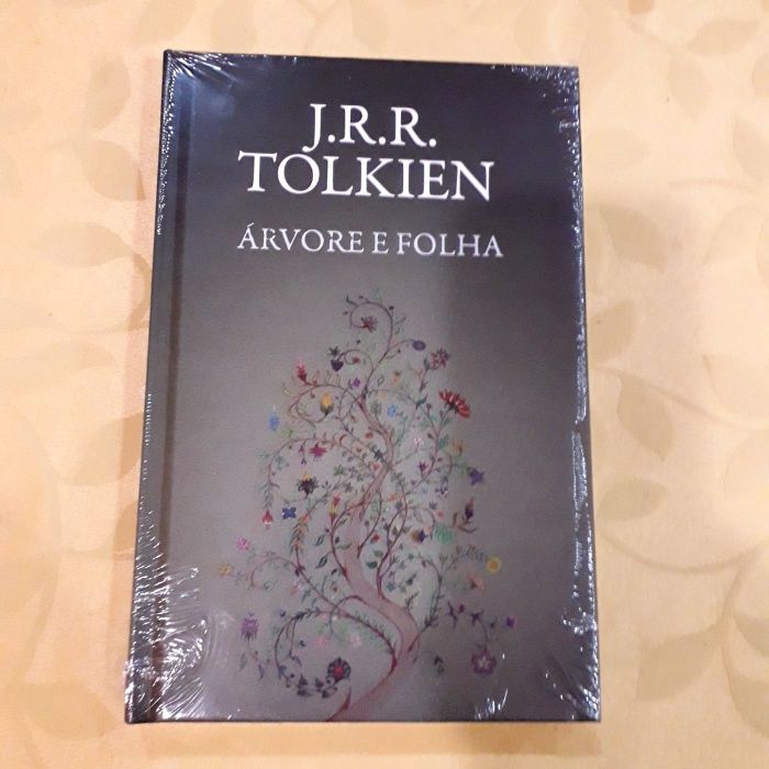 J R R Tolkien - Árvore e Folha ed. HarperCollins Brasil (em português)