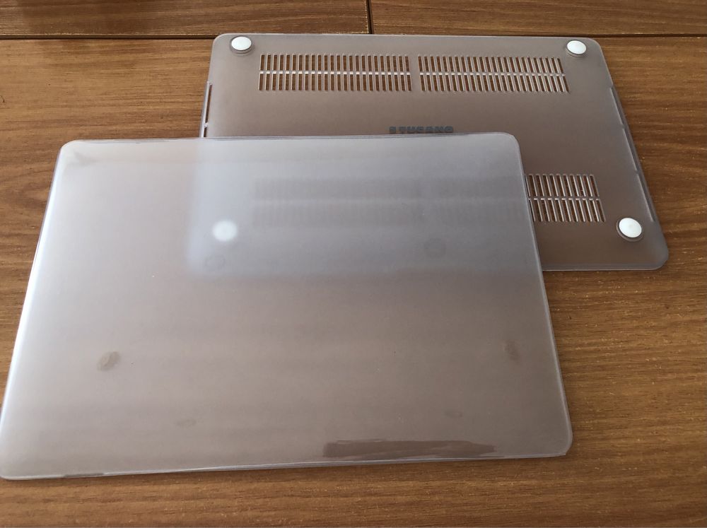Чехол/накладка Tucano Hard-Shell для MacBook Pro 13 " (HSNI-MBP13-TR)