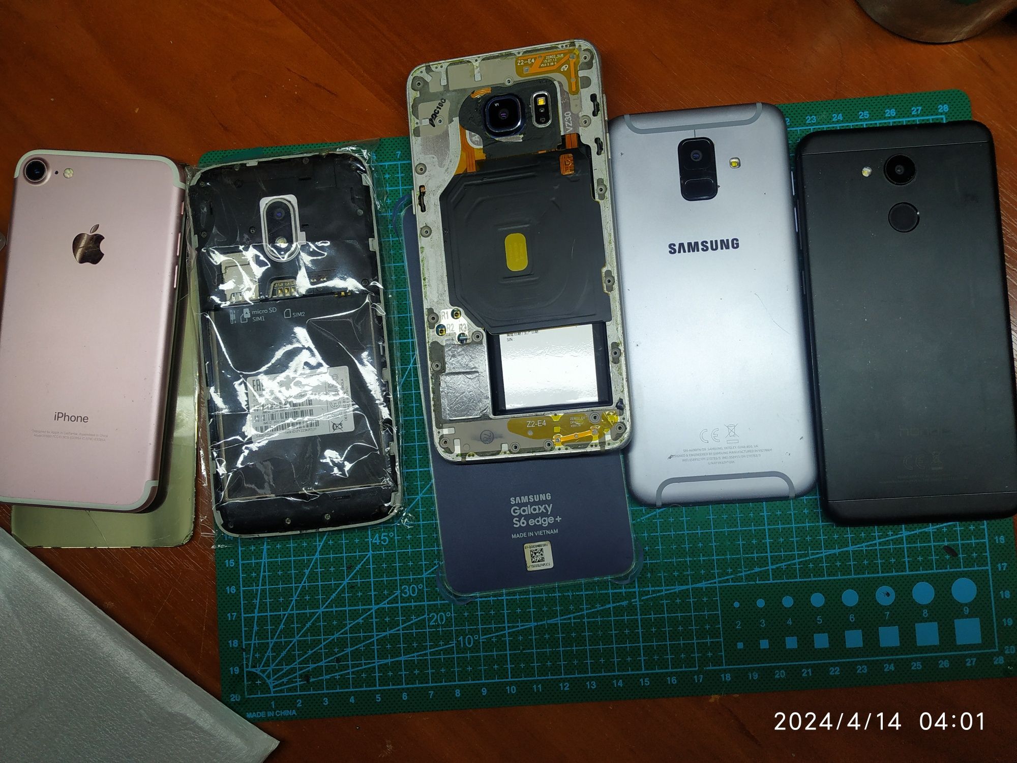 Смартфон Samsung Galaxy S6 edge+