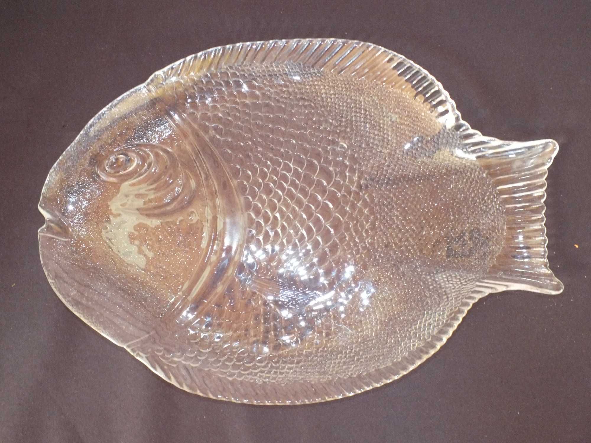 Półmisek ryba , szkło użytkowe b050103