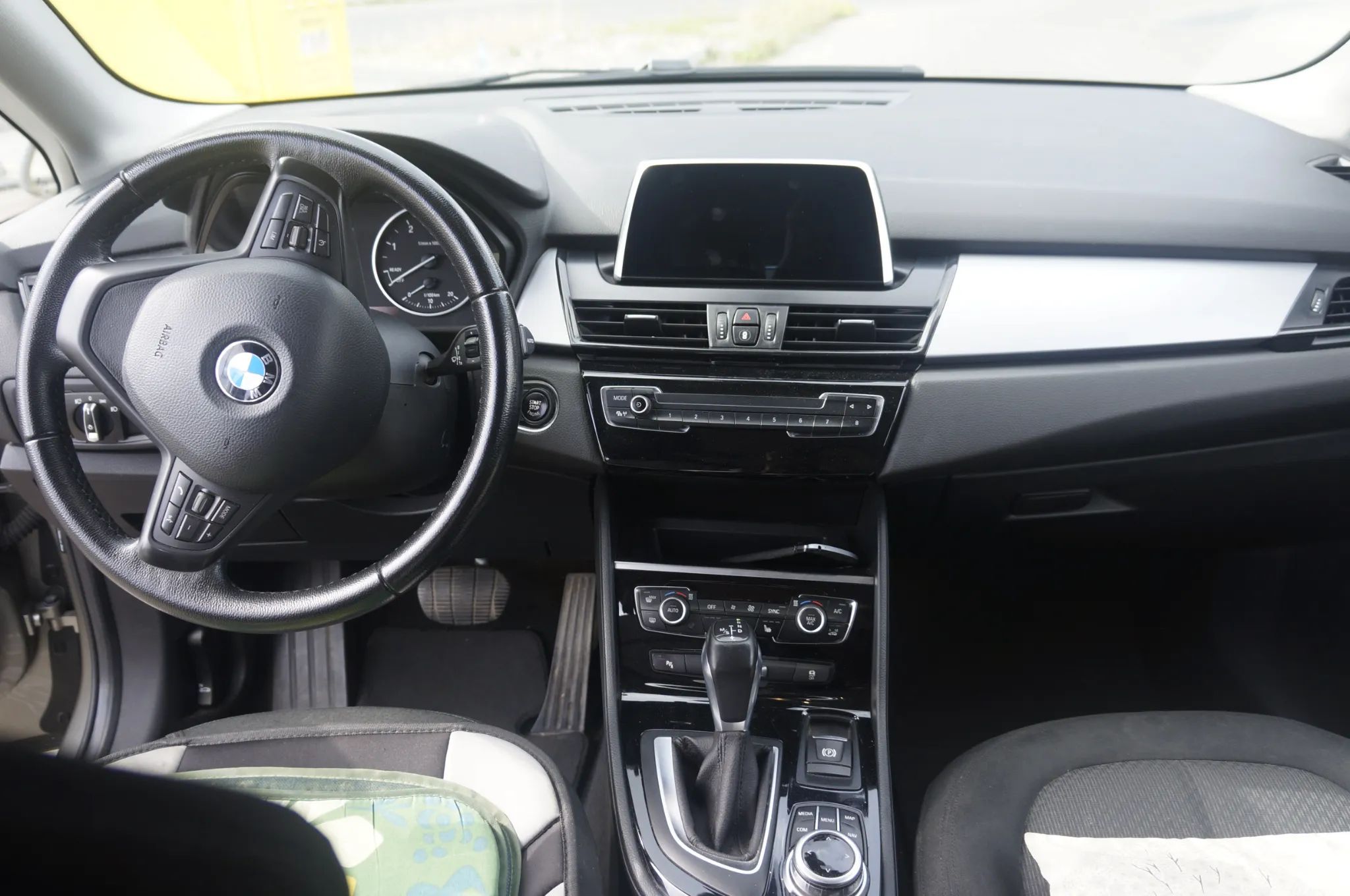 BMW Seria 2 BMW Seria 2 216d Active Tourer niski przebieg
