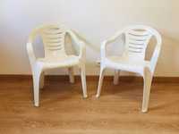 2 Cadeiras de jardim - plástico branco