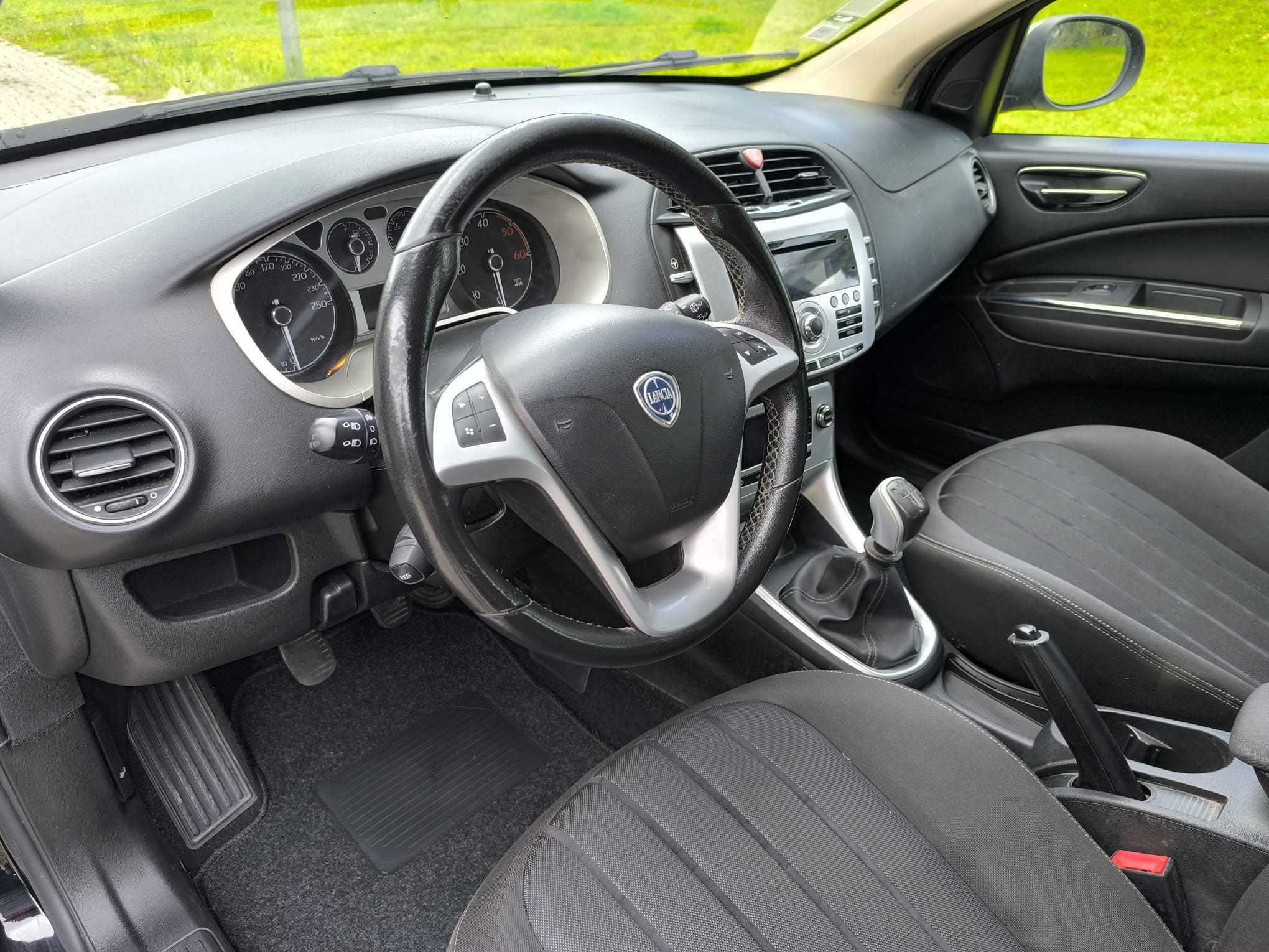 Lancia Delta 1.6 M-Jet