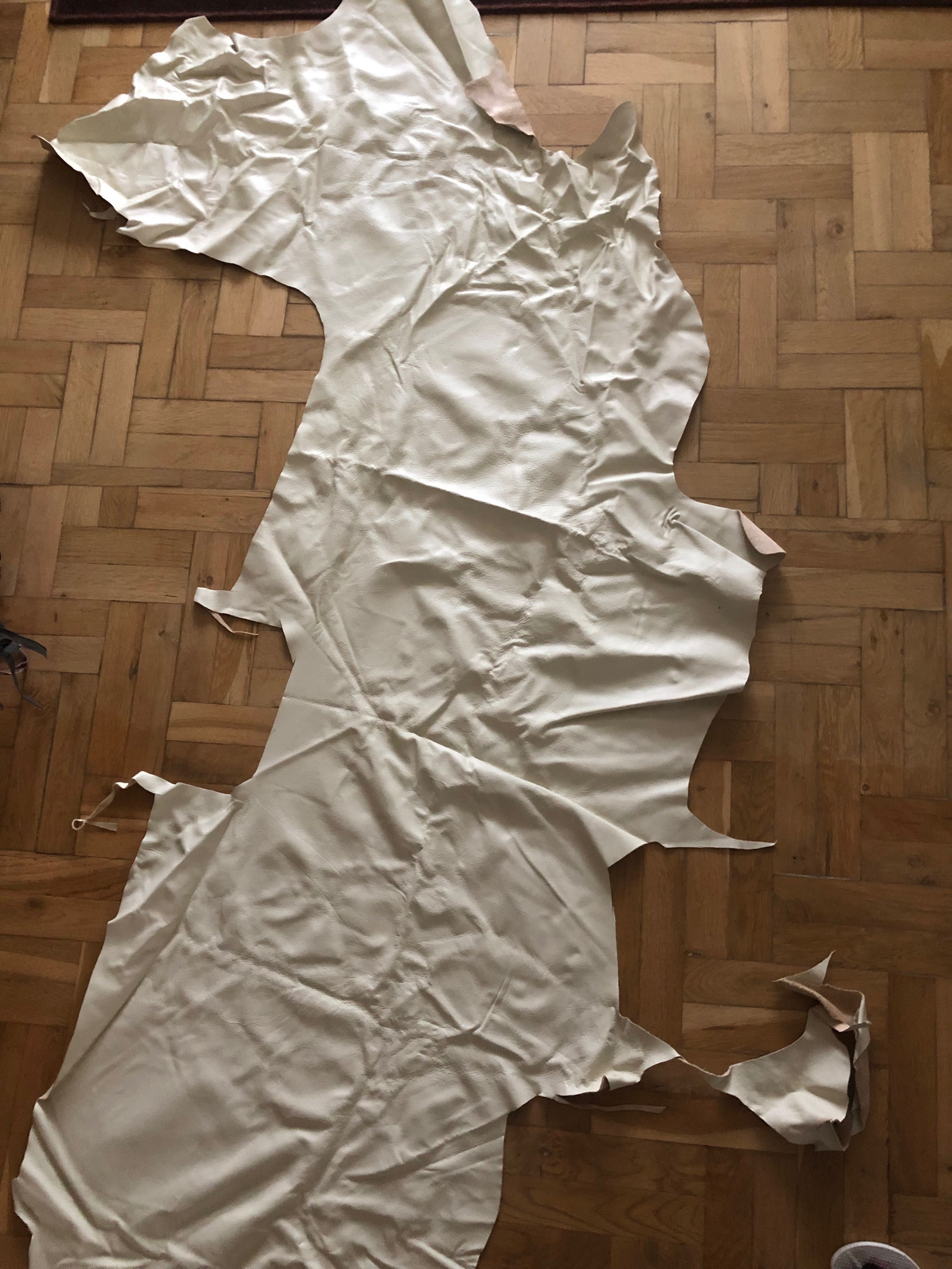 Skóra tapicerska naturalna obiciowa błam kolor ecru na 4 siedziska