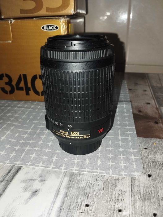 Máquina Nikon D3400