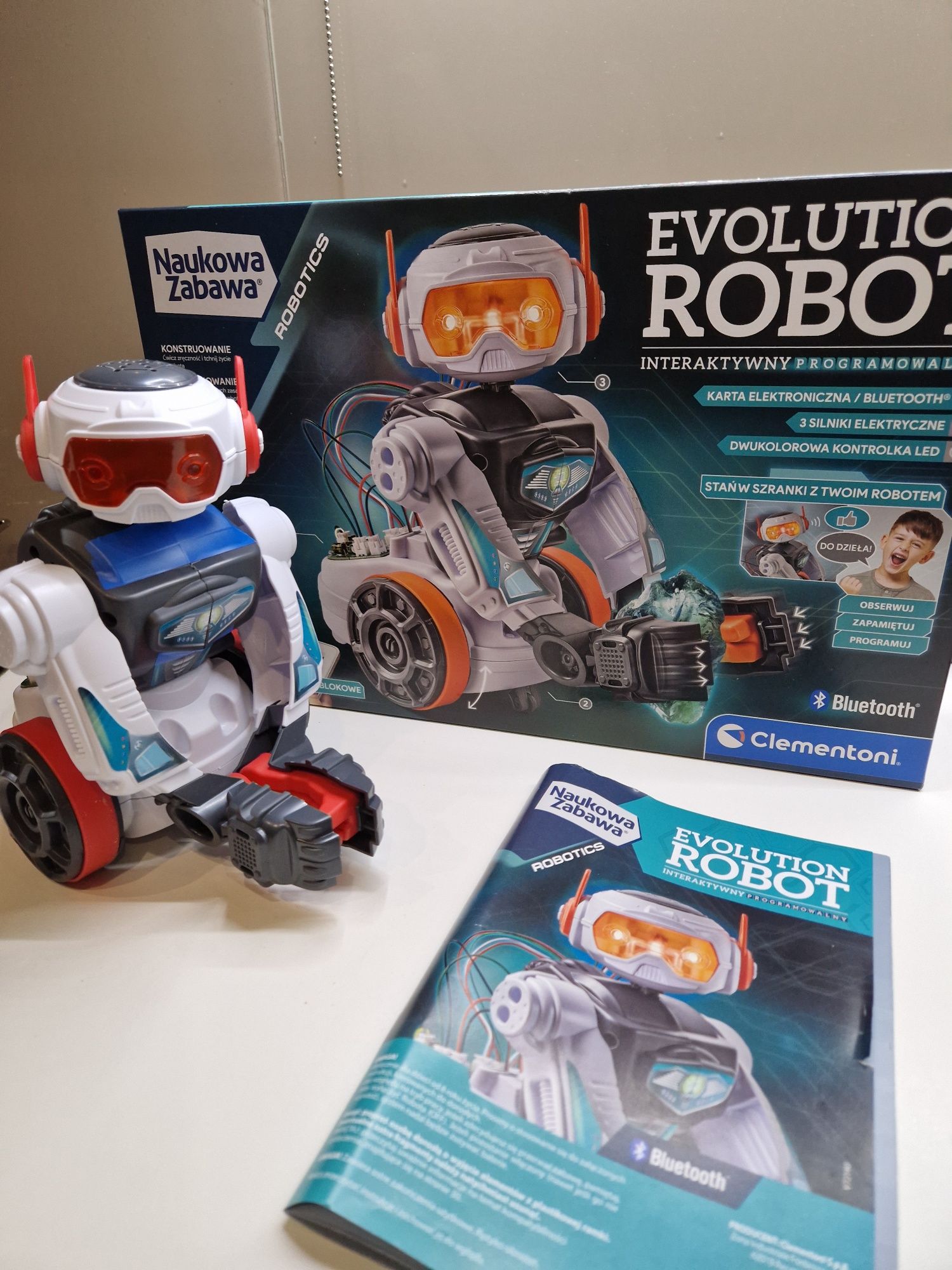 Evolution Robot  CLEMENTONI