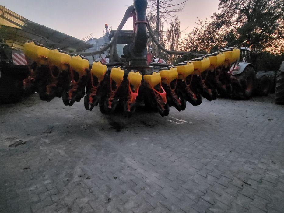 Siewnik vaderstadt tempo v12