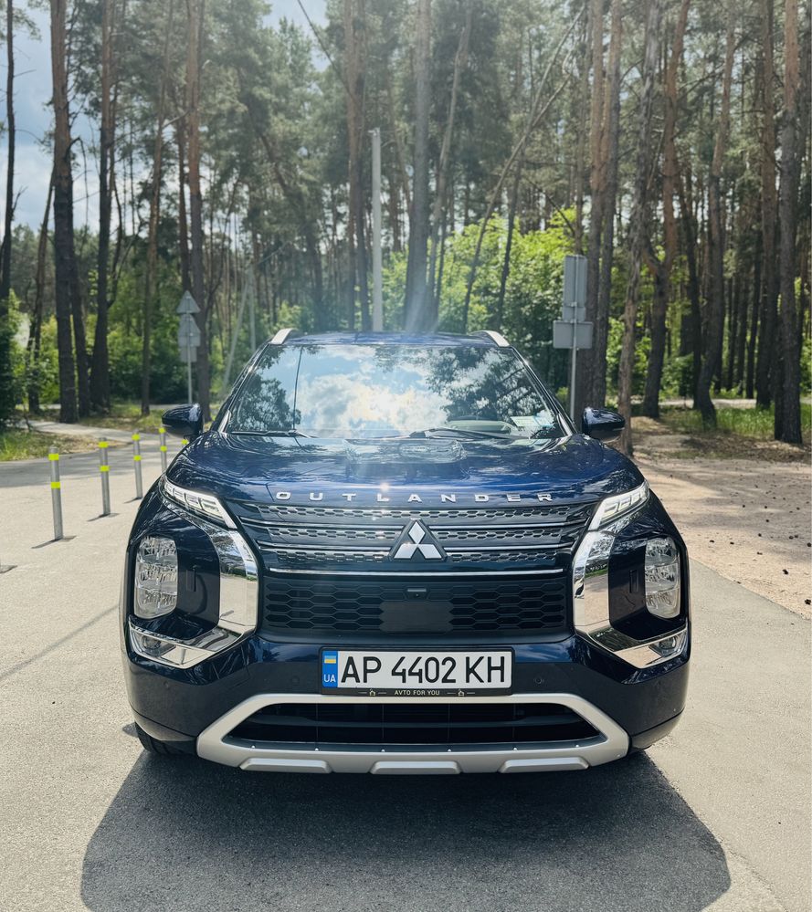 Продам Mitsubishi Outlander 2021 рік 2.5 Бензин SEL в ідеальному стані