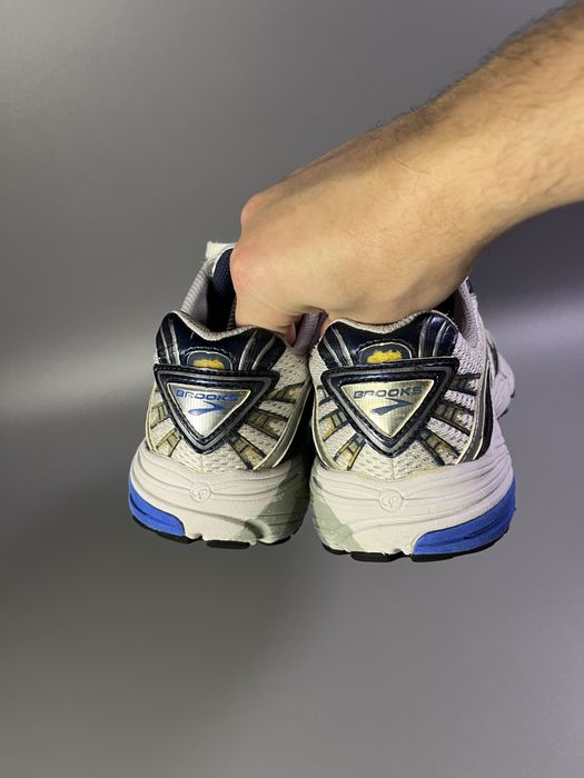 Кросівки Brooks adrenaline 9GTS оригінал