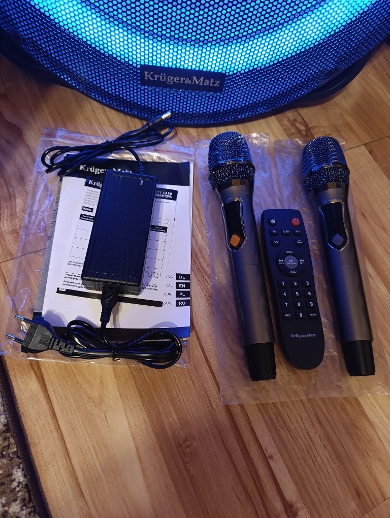 Głośnikk multimedialny , Bluetooth, radio.