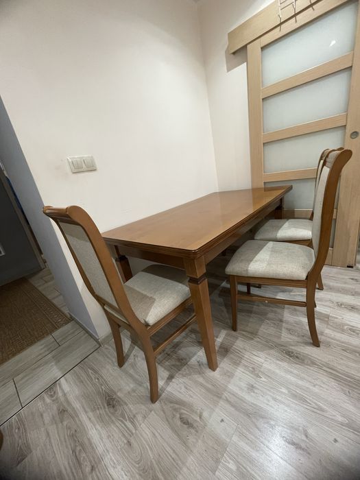 Stół z krzealami drewno wloska produkcja