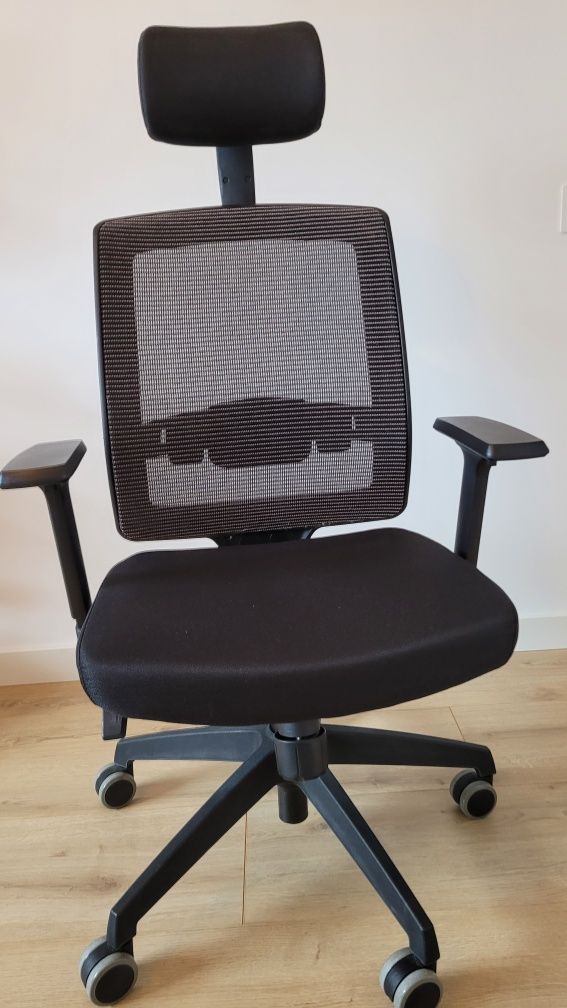 Fotel|krzesło|biurowe|obracane