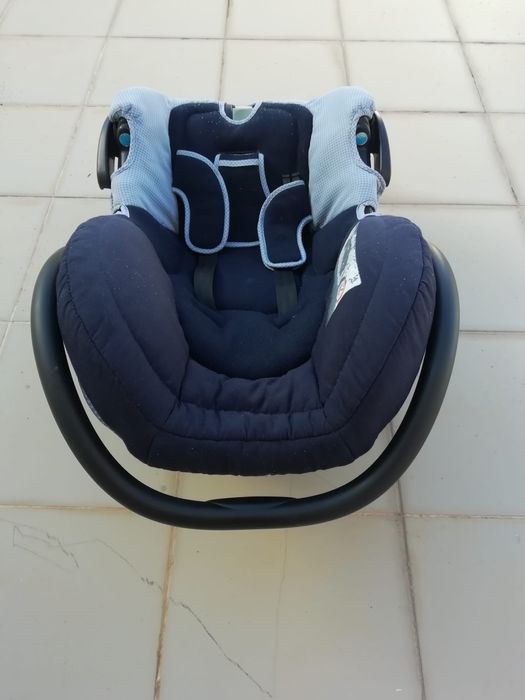 Trio BebeConfort Streety (estrutura com cadeira + ovo + alcofa)