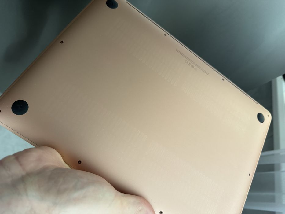 Macbook air 13” 2020 i3 8gb 256