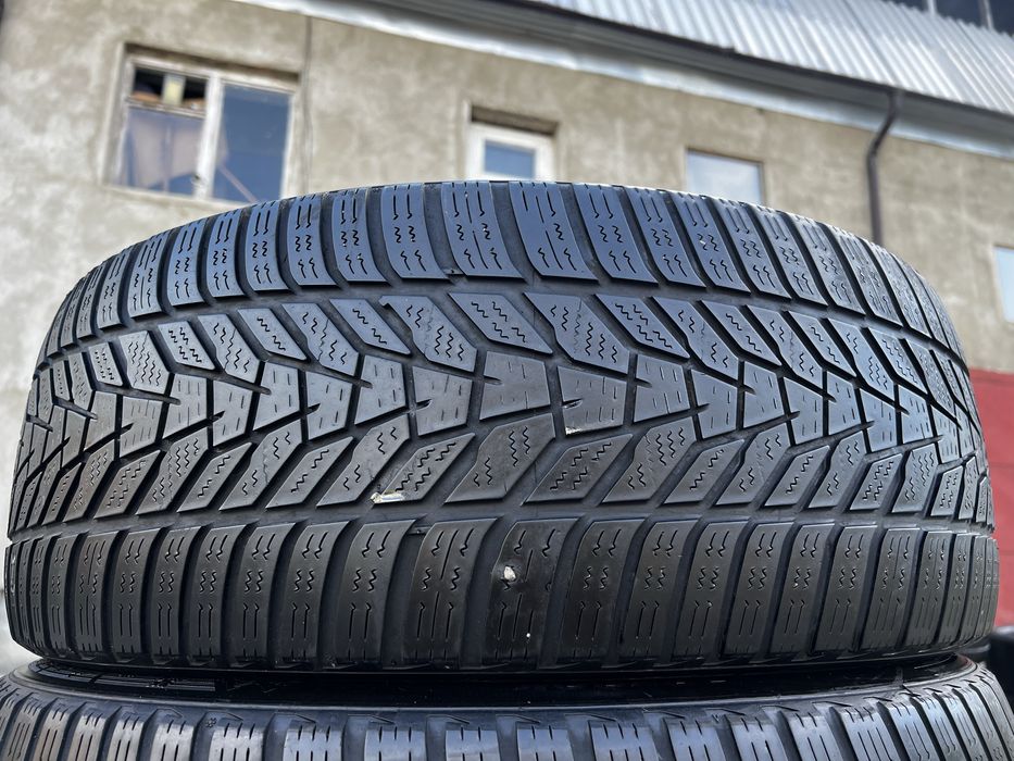 Шини 235/45/20 Hankook ; Пара Зима ; Резина R20 ; Склад