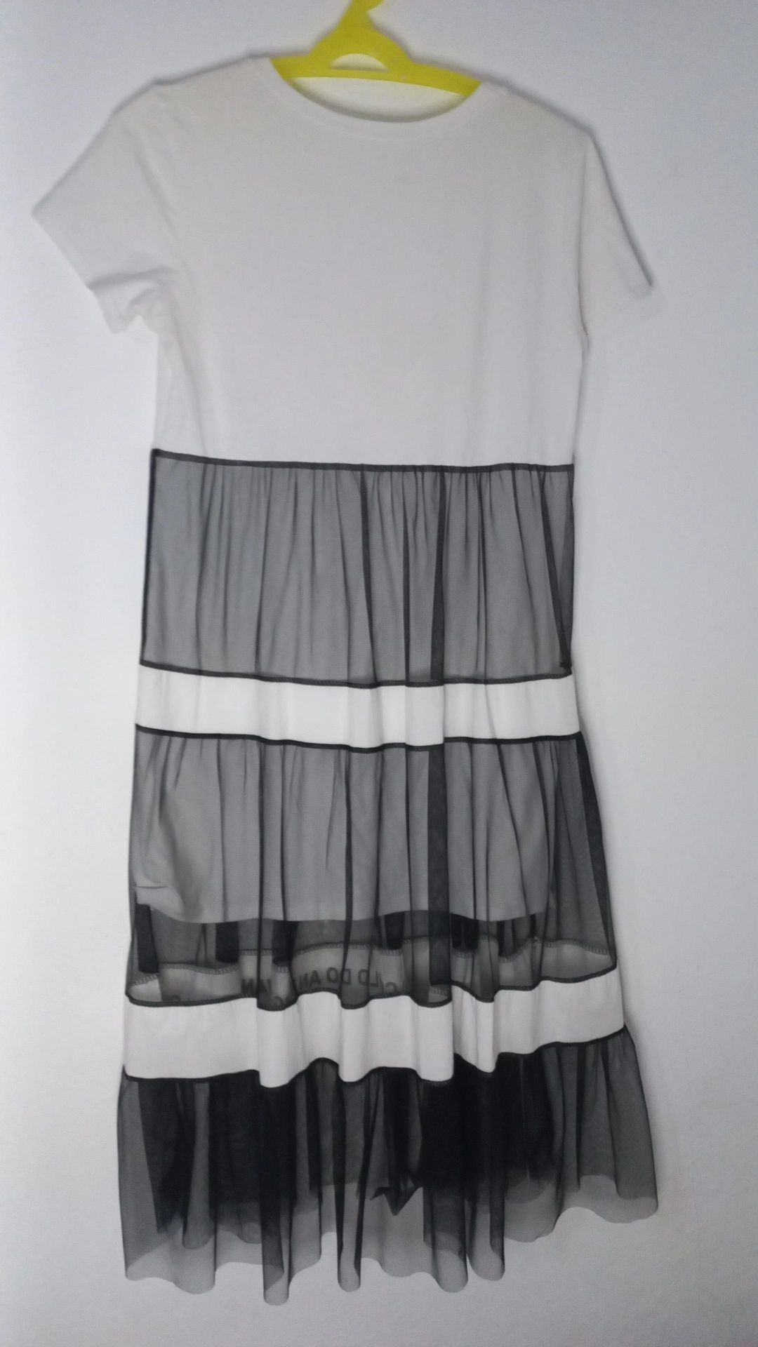 Vestido branco e preto