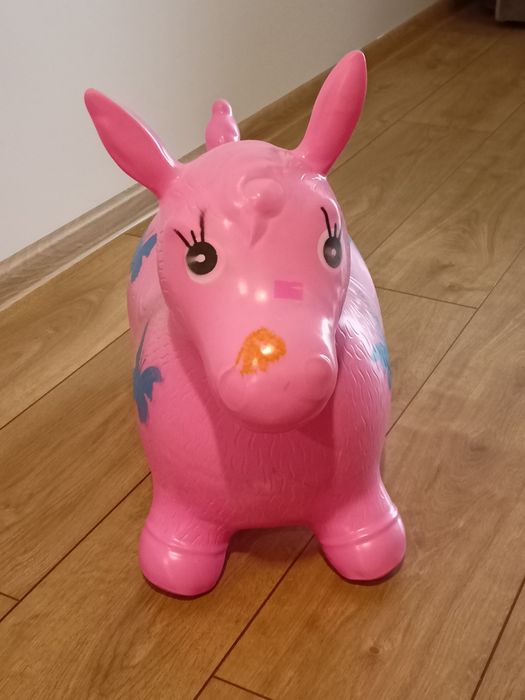 Skoczek różowy krowa