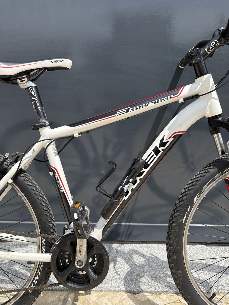 Bicicleta BTT TREK