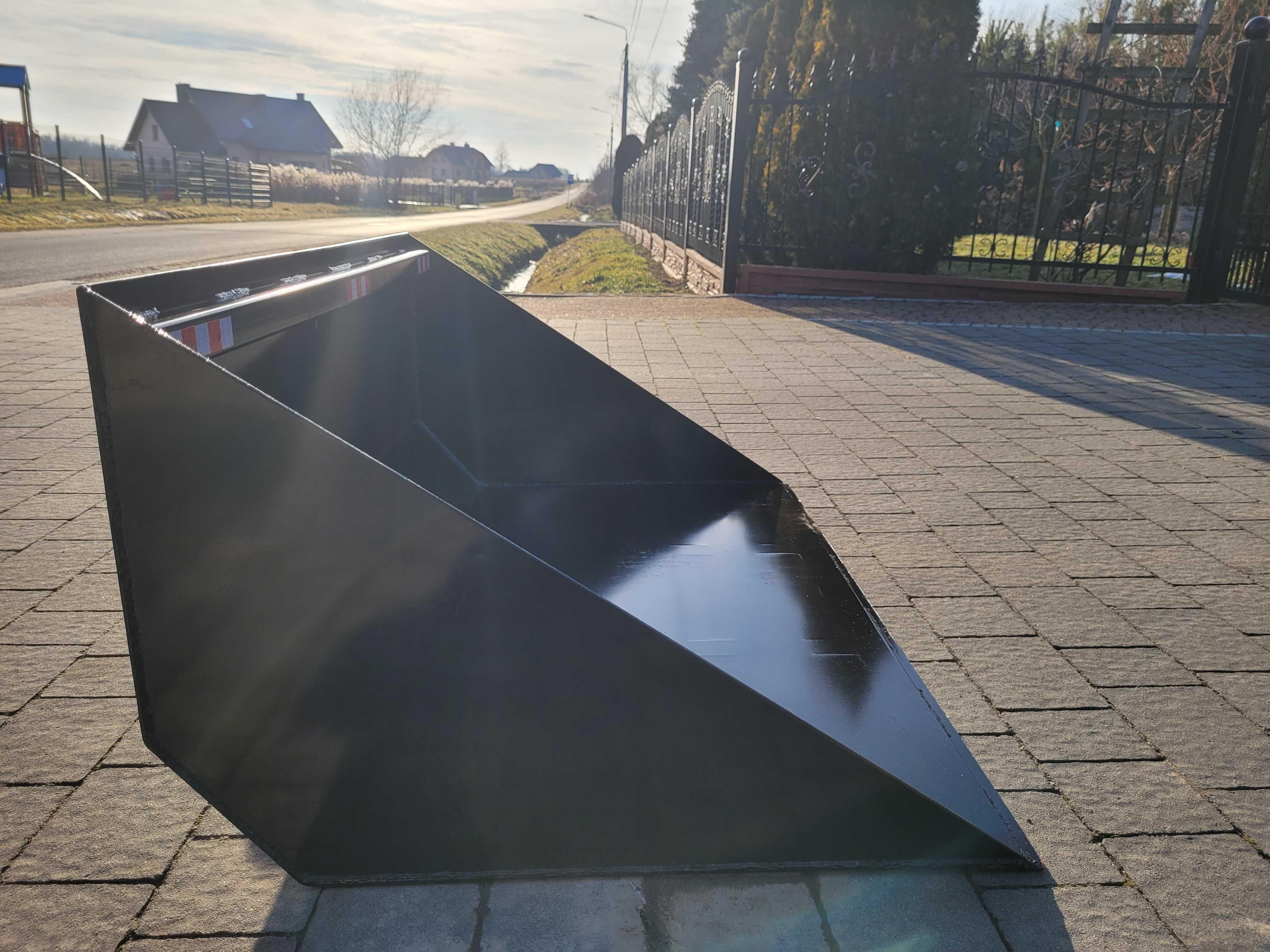 Łyżka na tył ciągnika z kiprem/ MINI traktorka Szufla do ziemi gruzu